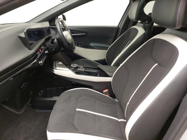 Used Kia EV6 2024 for sale - 76271885: Photo 5