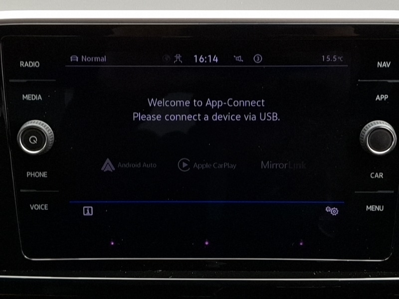 Used Volkswagen T-Roc 2022 for sale - 76548758: Photo 15