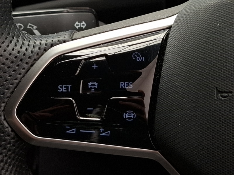 Used Volkswagen T-Roc 2022 for sale - 76548758: Photo 18