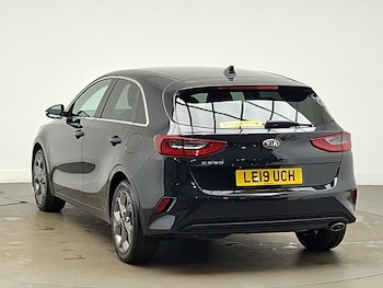Used Kia Ceed 2019 for sale - 79627255: Photo
