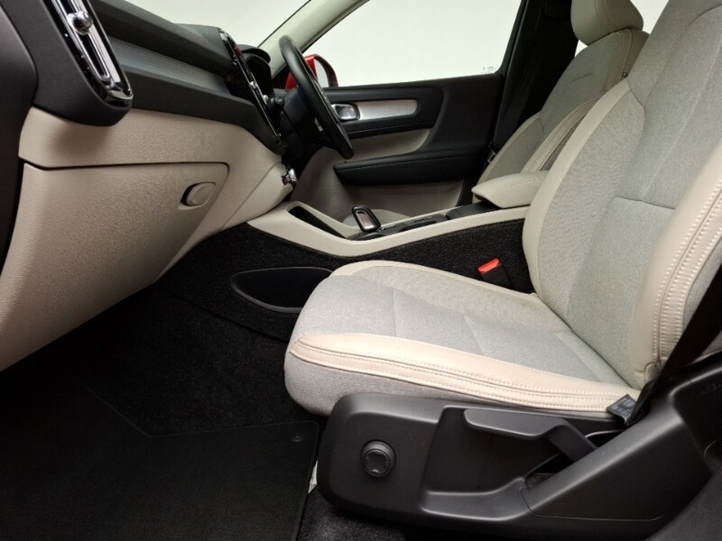 Used Volvo XC40 2018 for sale - 76165821: Photo 5