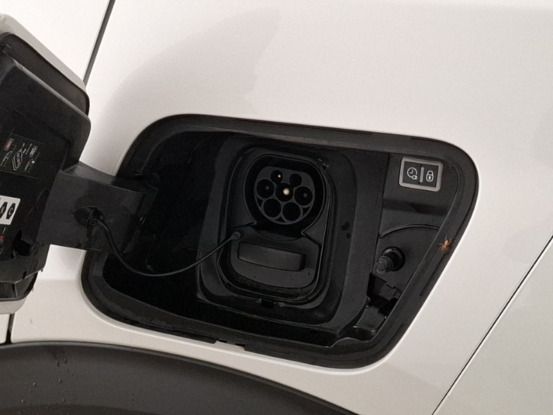 Used Peugeot 2008 2023 for sale - 77898084: Photo 14