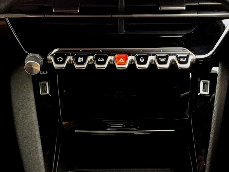 Used Peugeot 2008 2023 for sale - 77898084: Photo 17