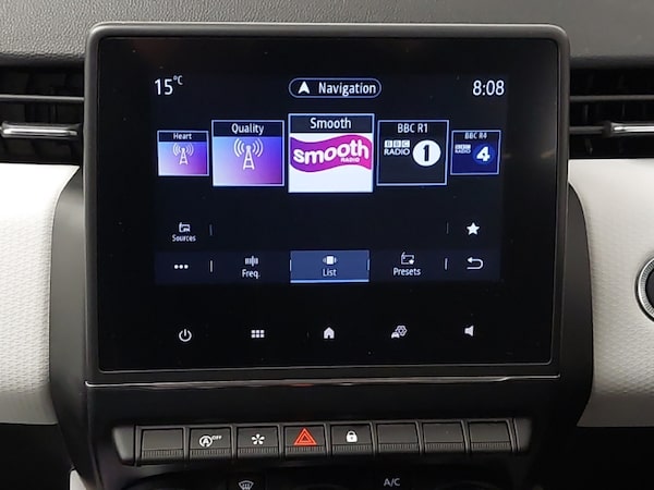 Used Renault Clio 2022 for sale - 76289280: Photo 11