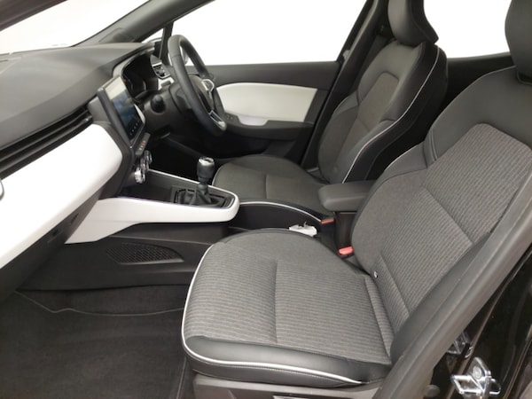 Used Renault Clio 2022 for sale - 76289280: Photo 5