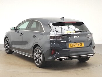 Used Kia Ceed 2025 for sale - 77818338: Photo