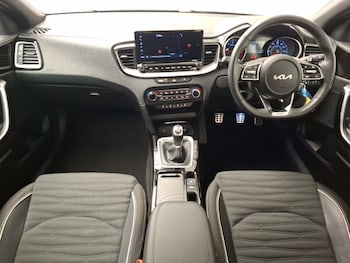 Used Kia XCeed 2023 for sale - 76188067: Photo