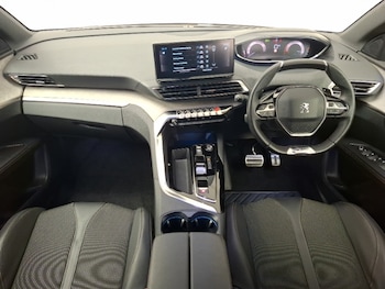 Used Peugeot 5008 2023 for sale - 79501493: Photo