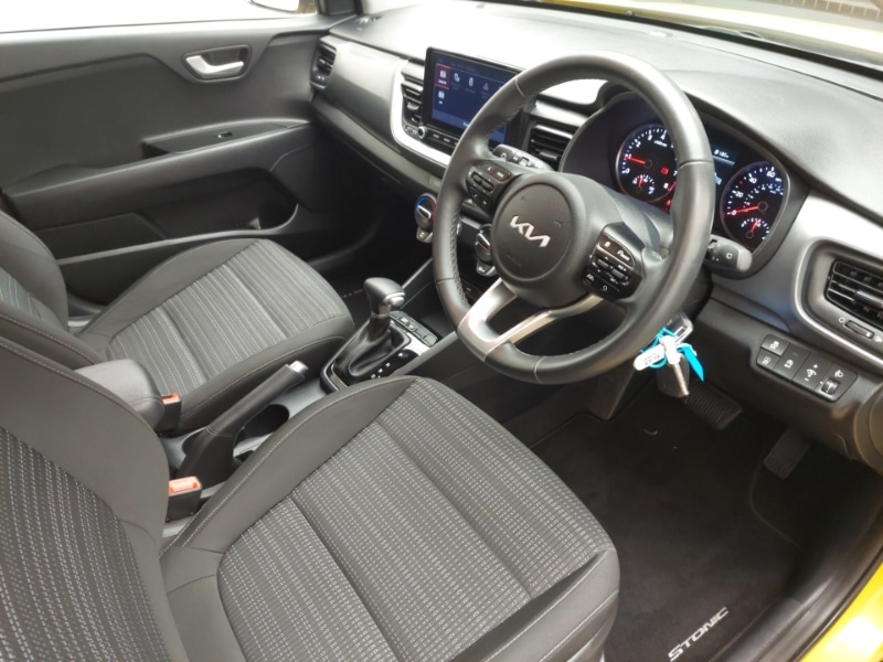 Used Kia Stonic 2023 for sale - 76188339: Photo 13