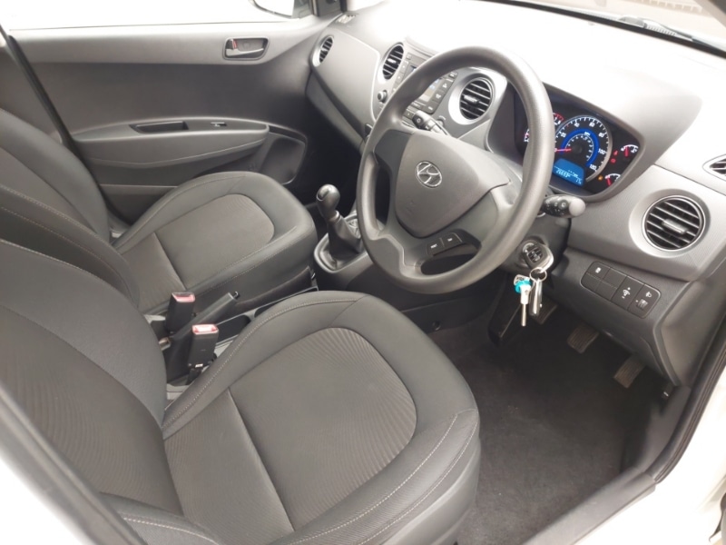 Used Hyundai i10 2018 for sale - 76493186: Photo 13