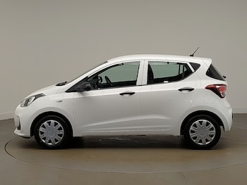 Used Hyundai i10 2018 for sale - 76493186: Photo