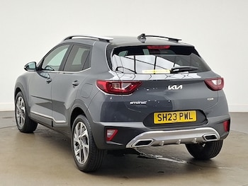 Used Kia Stonic 2023 for sale - 79581383: Photo