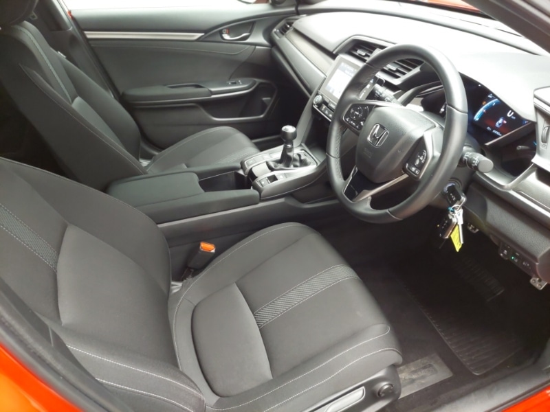 Used Honda Civic 2019 for sale - 77610774: Photo 13