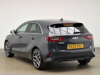 Used Kia Ceed 2022 for sale - 77585129: Photo