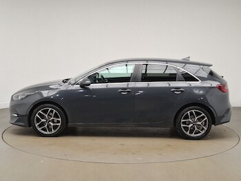 Used Kia Ceed 2022 for sale - 77585129: Photo