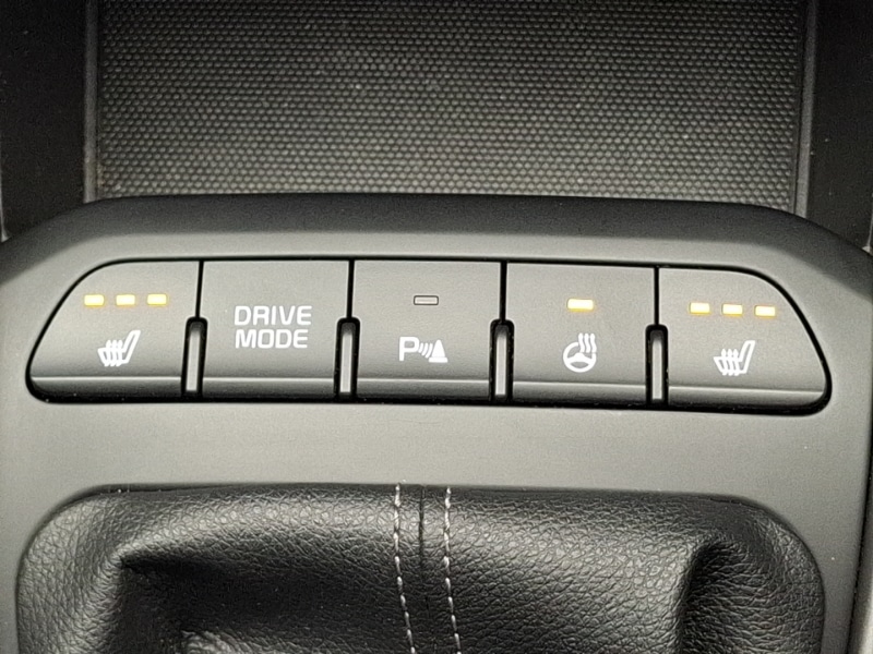 Used Kia Stonic 2021 for sale - 76188312: Photo 16