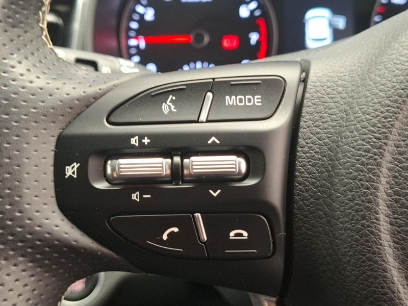 Used Kia Stonic 2021 for sale - 76188312: Photo 18