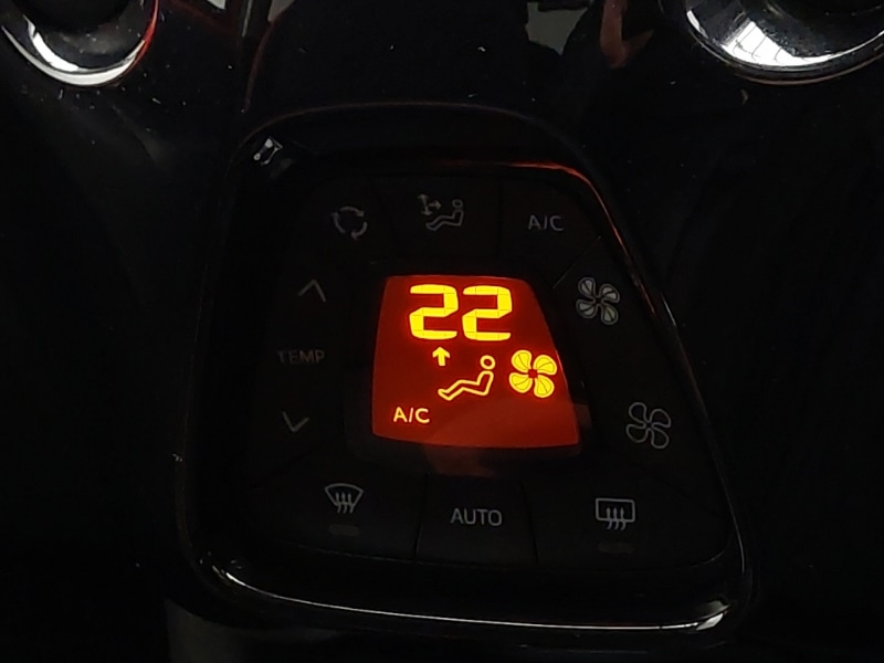 Used Toyota AYGO 2017 for sale - 76135220: Photo 15