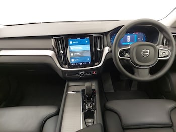 Used Volvo V60 2023 for sale - 76954868: Photo