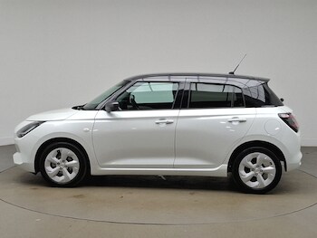 Used Suzuki Swift 2025 for sale - 77596406: Photo