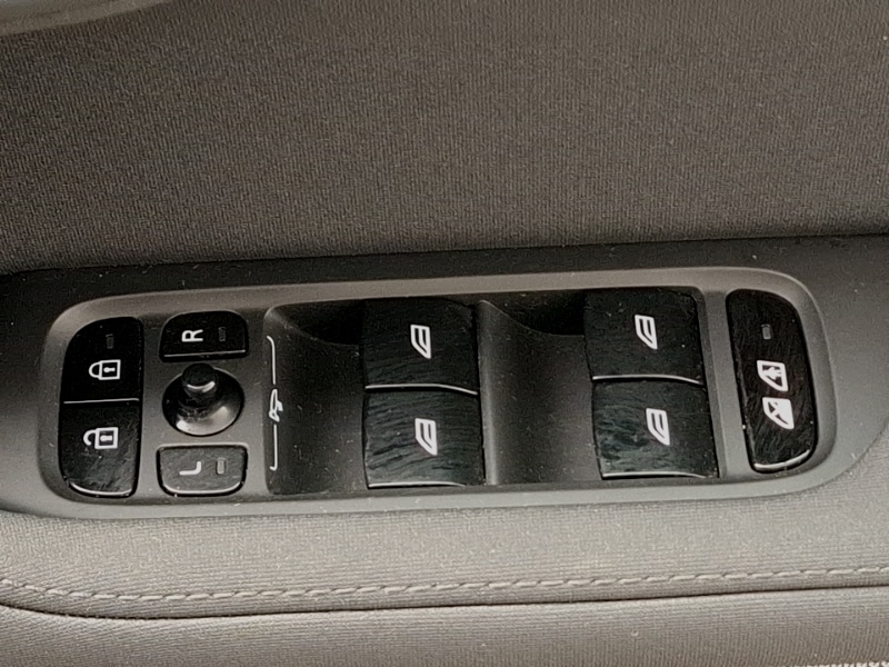 Used Polestar Polestar 2 2023 for sale - 76795272: Photo 17