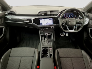 Used Audi Q3 2021 for sale - 76052187: Photo 2