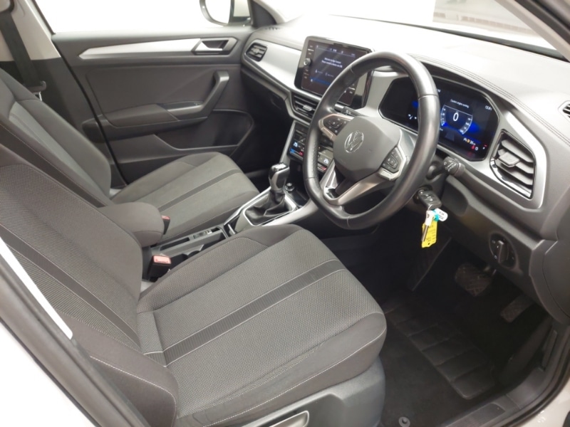 Used Volkswagen T-Roc 2023 for sale - 76795275: Photo 13