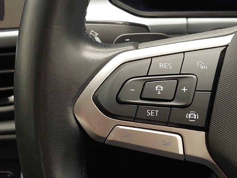 Used Volkswagen T-Roc 2023 for sale - 76795275: Photo 18