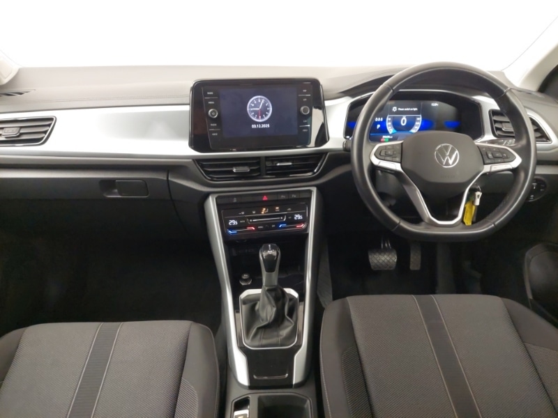 Used Volkswagen T-Roc 2023 for sale - 76795275: Photo 2