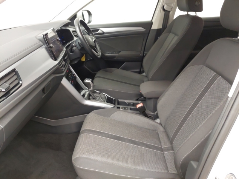 Used Volkswagen T-Roc 2023 for sale - 76795275: Photo 5