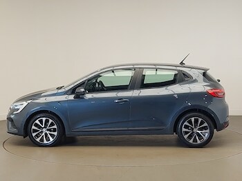 Used Renault Clio 2022 for sale - 77999635: Photo