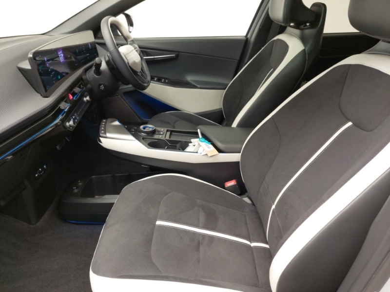 Used Kia EV6 2024 for sale - 76661691: Photo 5