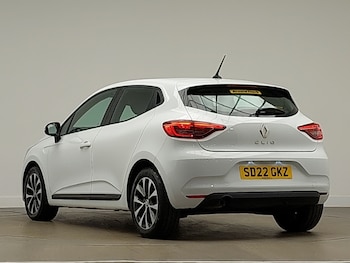 Used Renault Clio 2022 for sale - 76628734: Photo