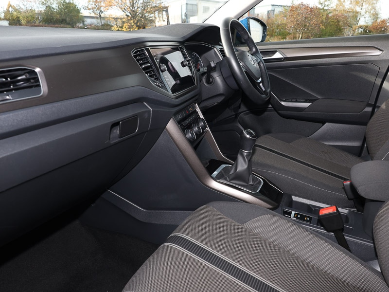 Used Volkswagen T-Roc 2018 for sale - 77070082: Photo 2