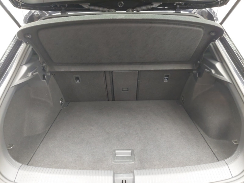 Used Volkswagen T-Roc 2022 for sale - 77596401: Photo 8