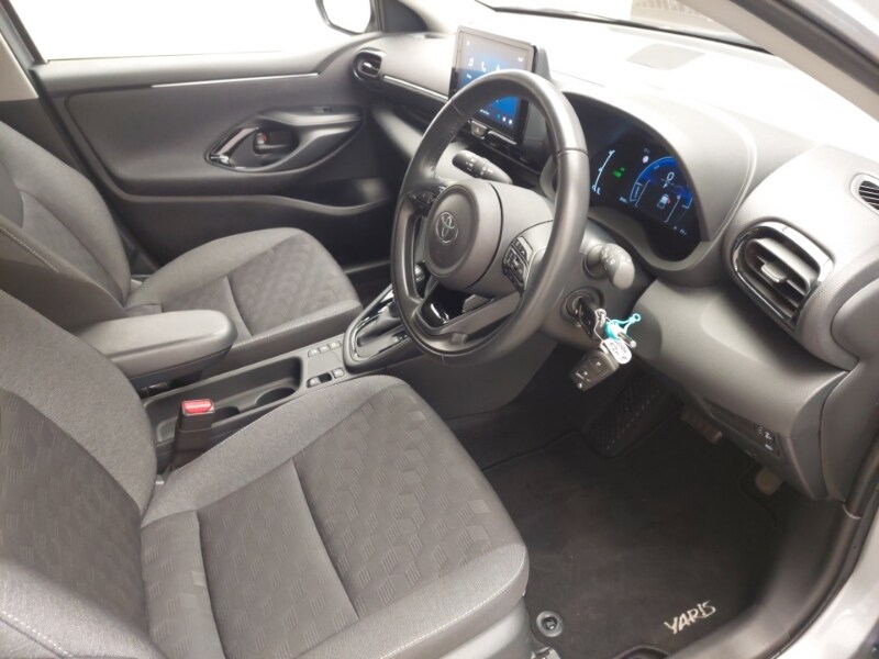 Used Toyota Yaris 2024 for sale - 77530897: Photo 13