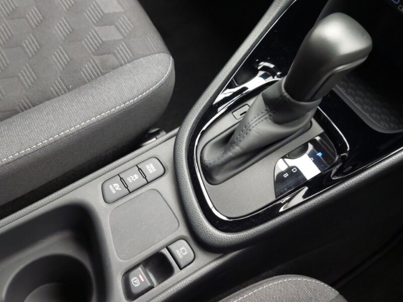 Used Toyota Yaris 2024 for sale - 77530897: Photo 17