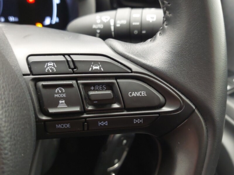 Used Toyota Yaris 2024 for sale - 77530897: Photo 19