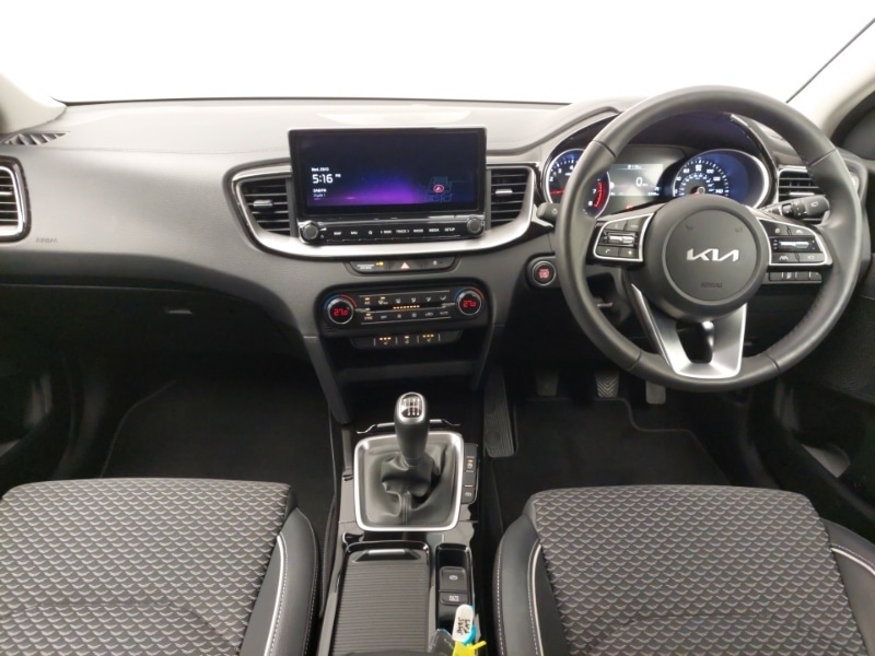 Used Kia XCeed 2025 for sale - 76408144: Photo 2