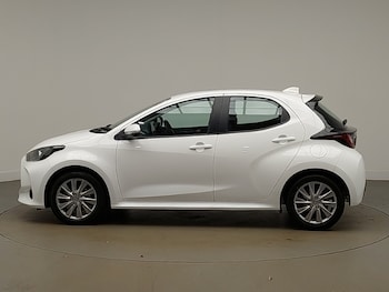 Used Toyota Yaris 2023 for sale - 77458090: Photo