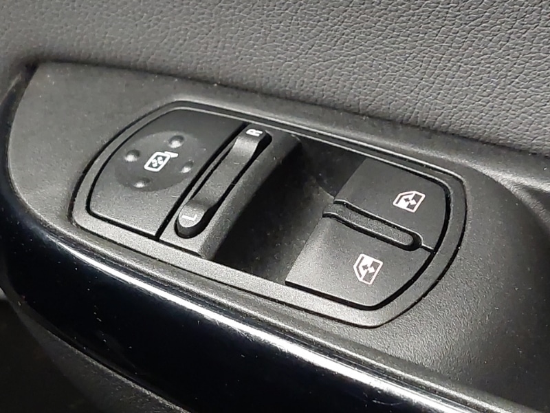 Used Vauxhall Corsa 2017 for sale - 77324841: Photo 17