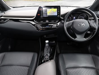 Used Toyota C-HR 2021 for sale - 76172032: Photo 4