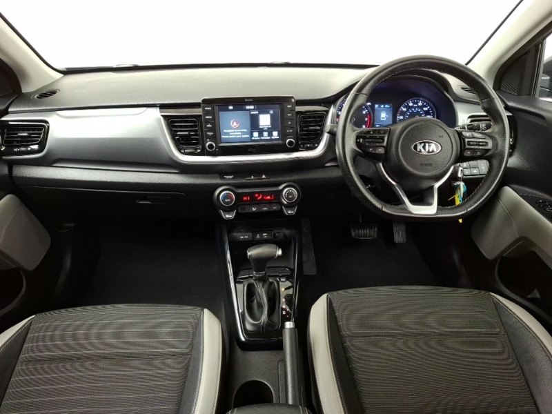 Used Kia Stonic 2020 for sale - 78099241: Photo 2