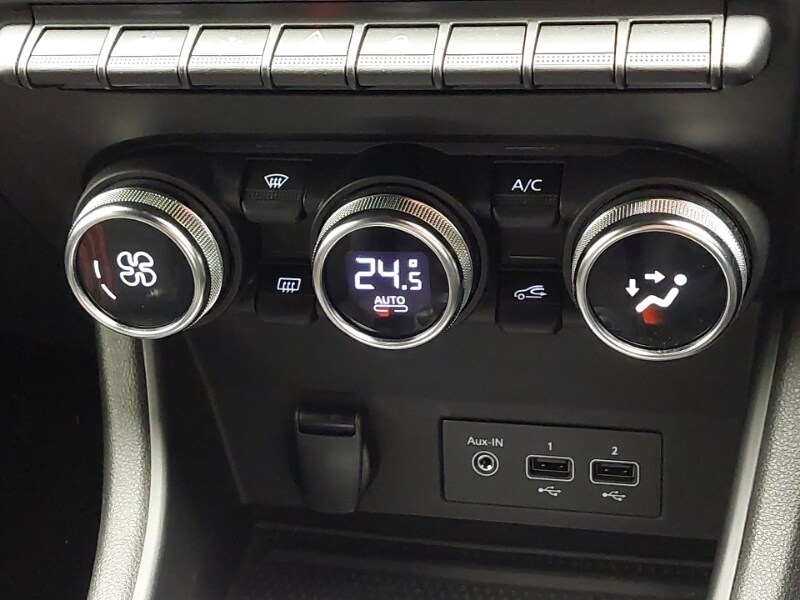 Used Renault Captur 2022 for sale - 76354368: Photo 15