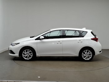 Used Toyota Auris 2017 for sale - 79207613: Photo