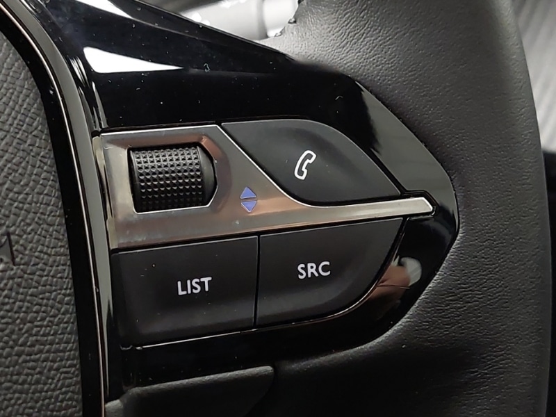 Used Peugeot 2008 2023 for sale - 76471560: Photo 19