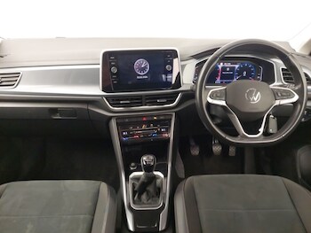 Used Volkswagen T-Roc 2022 for sale - 77379907: Photo