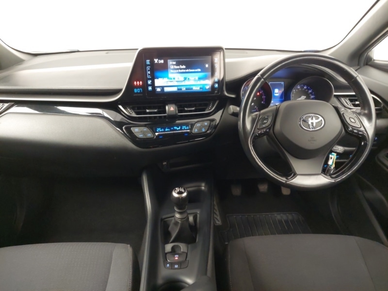 Used Toyota C-HR 2018 for sale - 77495311: Photo 2
