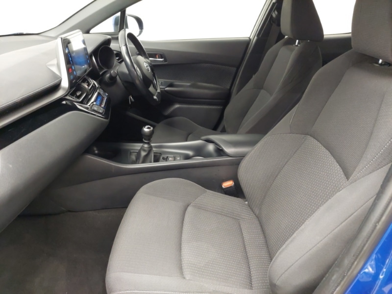 Used Toyota C-HR 2018 for sale - 77495311: Photo 5