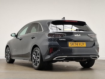 Used Kia Ceed 2024 for sale - 76502273: Photo